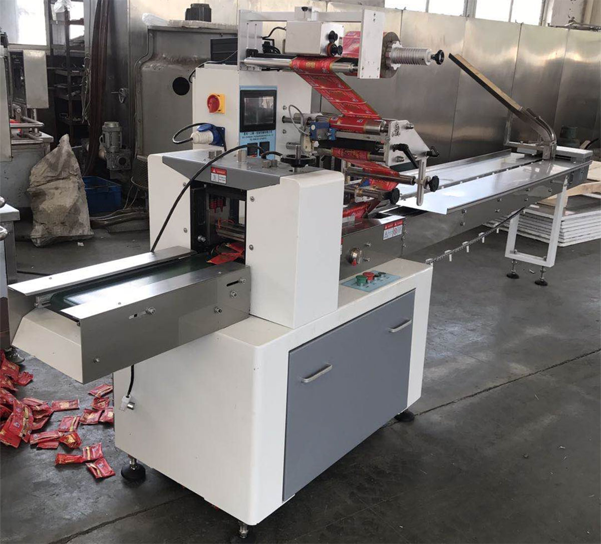 Pillow Packaging Machine