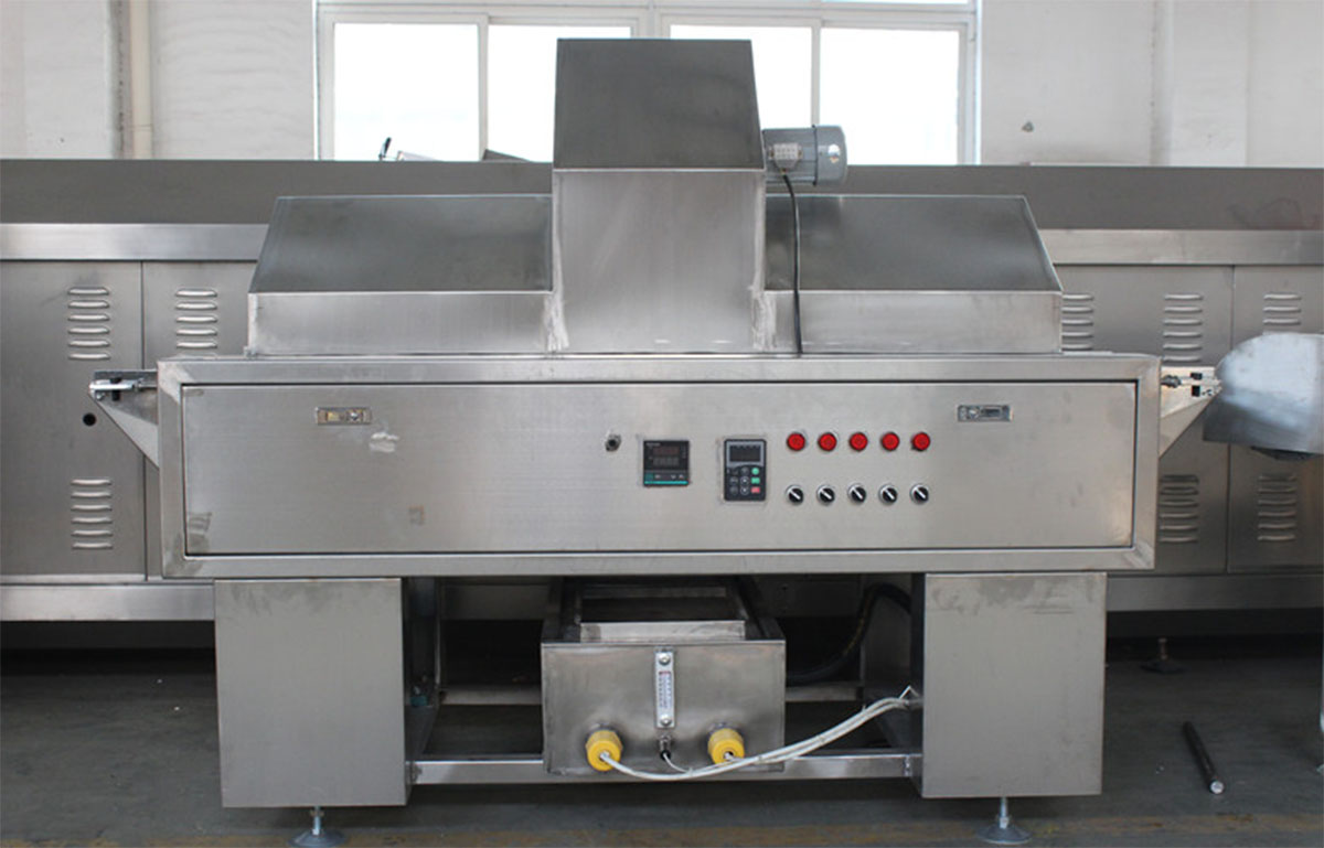 Biscuit Spraying Machine